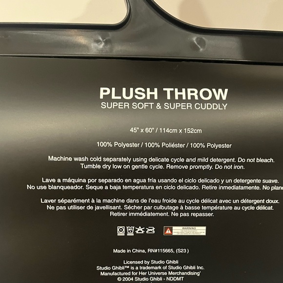 Studio Ghibli Howl's Moving Castle Turnip-Head Throw Blanket - Picture 3 of 3